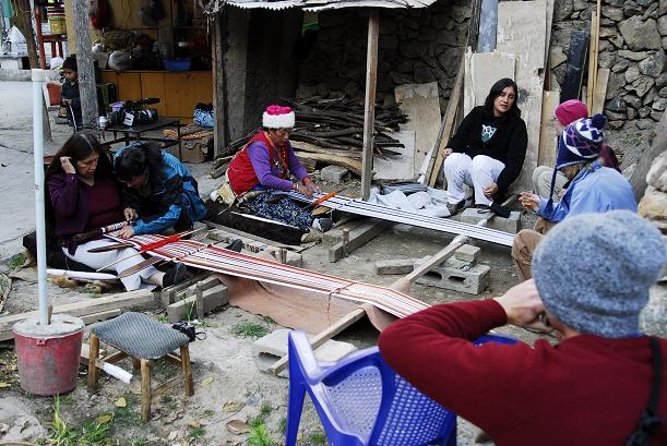 �����꿨ӡ�ڰ�����ݹݳ�һ�п����կ������