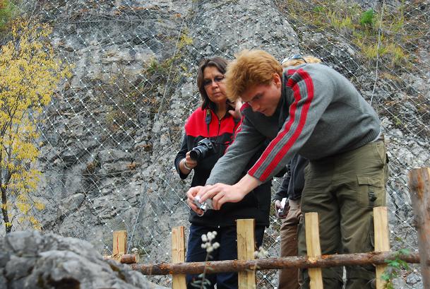 �����꿨ӡ�ڰ�����ݹݳ�һ�п����կ������